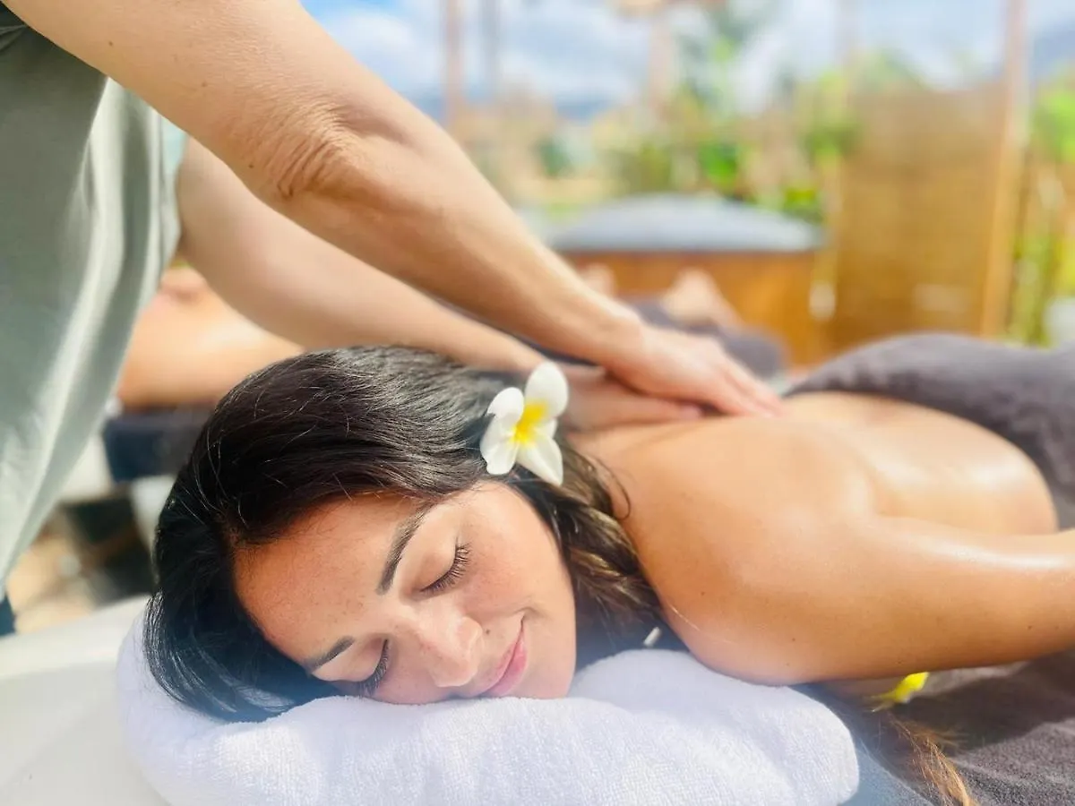Holiday home Laurisilva Love Spa Sauna Y Piscina Buzanada